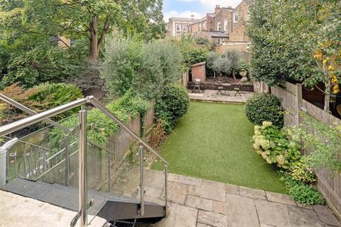 10 Leighton Grove, London, NW5 2RA