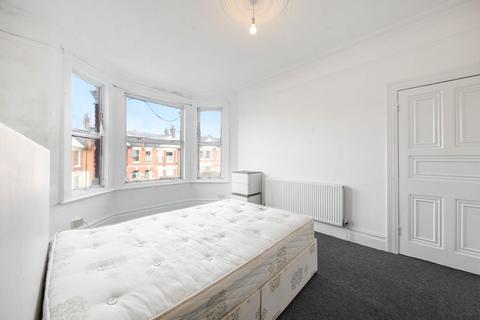 4 bedroom apartment for sale, Ridley Road, London, NW10