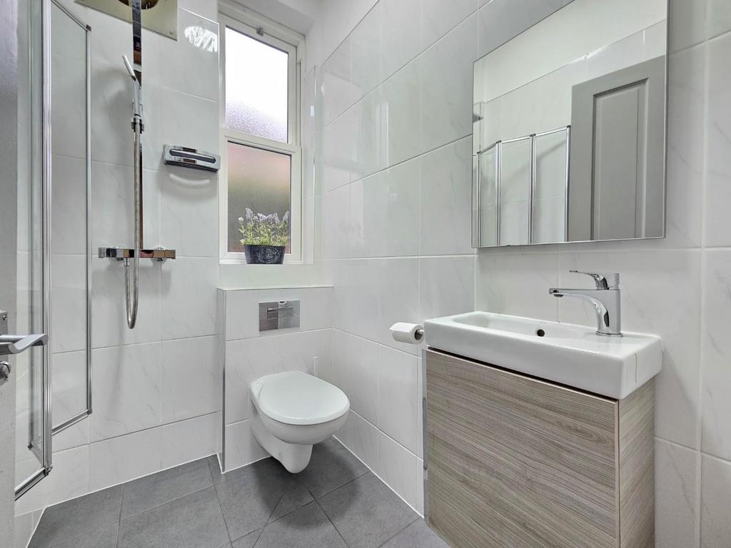 Shower Room / WC