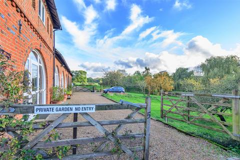 Guileshill Lane Ockham