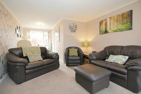 3 bedroom terraced house for sale, Newlay Lane Place, Leeds