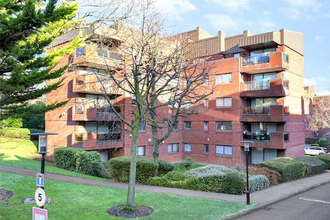 2 bedroom apartment to rent, Spencer Close, Finchley, London, N3