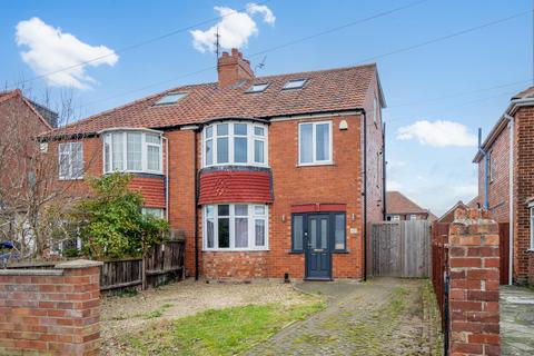 4 bedroom semi-detached house for sale, Whernside Avenue, York