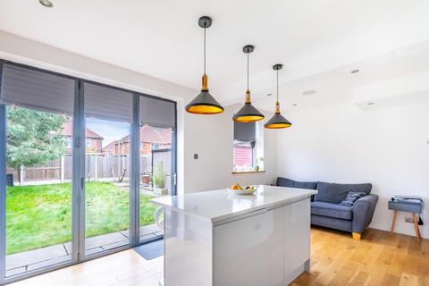 4 bedroom semi-detached house for sale, Whernside Avenue, York