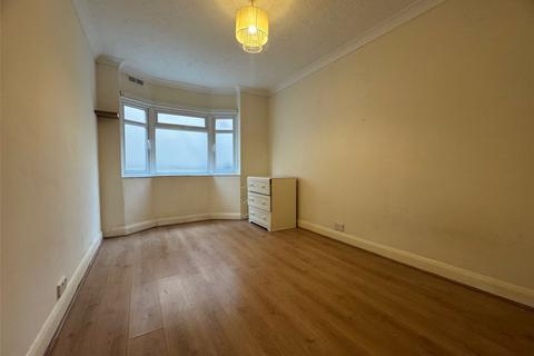 2 bedroom maisonette to rent, Godstone Road, Whyteleafe, Surrey, CR3