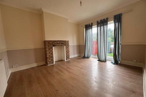 2 bedroom maisonette to rent, Godstone Road, Whyteleafe, Surrey, CR3