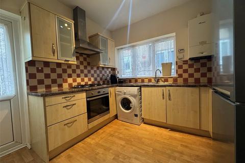 2 bedroom maisonette to rent, Godstone Road, Whyteleafe, Surrey, CR3