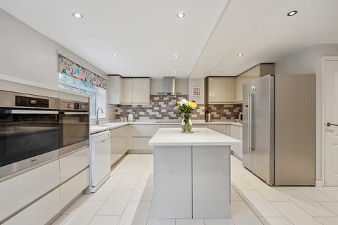 10 Ashley Park, Maidenhead, SL6 8EZ