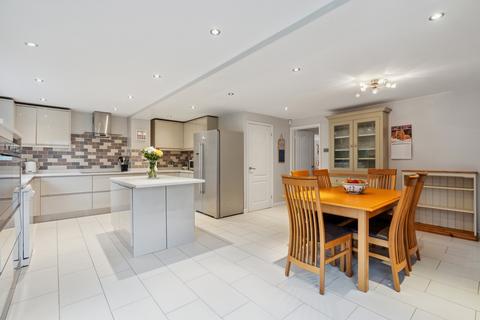 10 Ashley Park, Maidenhead, SL6 8EZ