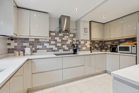10 Ashley Park, Maidenhead, SL6 8EZ