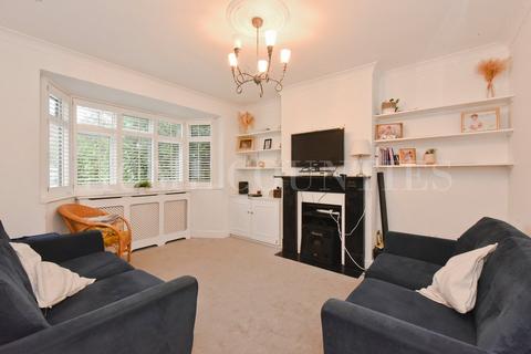 4 bedroom semi-detached house for sale, Southgate Road, Potters Bar, EN6