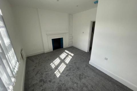 2 bedroom apartment to rent, Main Street., Bingley, BRADFORD BD16