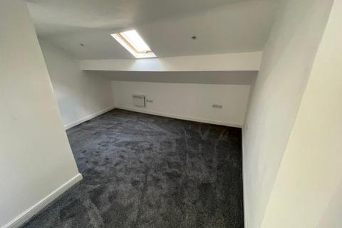 2 bedroom apartment to rent, Main Street., Bingley, BRADFORD BD16