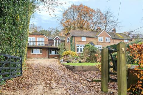 4 bedroom semi-detached house for sale, Bridle Path, Ewshot, Farnham, GU10