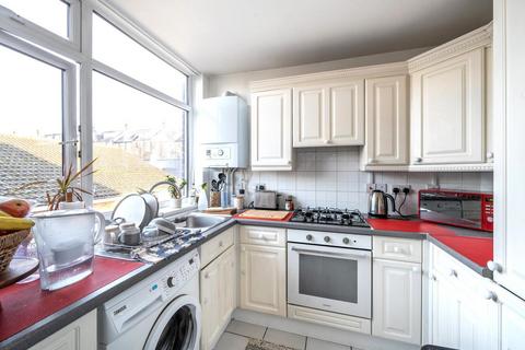 1 bedroom flat for sale, Daynor House, West Hampstead