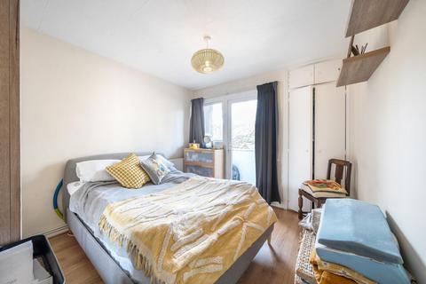 1 bedroom flat for sale, Daynor House, West Hampstead