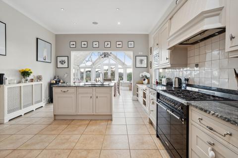 6 bedroom detached house for sale, Beaconsfield Gardens, Claygate, Esher, Surrey, KT10