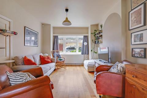 18 Oaksford Avenue, London, SE26 6AR