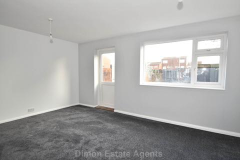 3 bedroom end of terrace house for sale, Pinewood, Holbrook