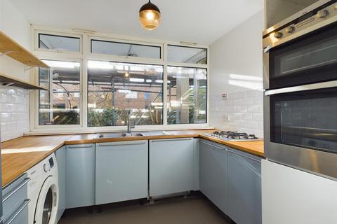 21 Old Market Square, London, E2 7PQ