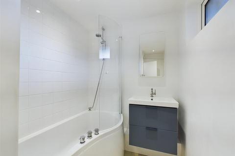 21 Old Market Square, London, E2 7PQ