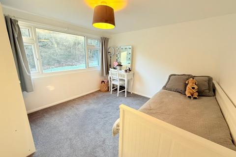 36 Avondale Road, Shipley, BD18 4QX