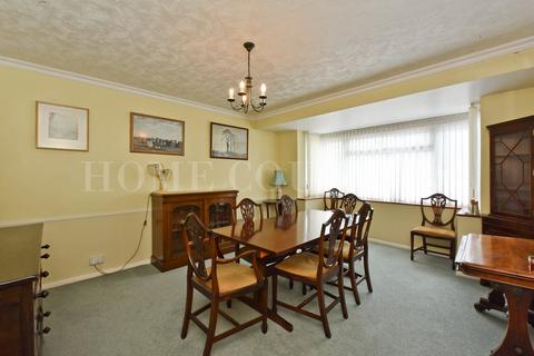 4 bedroom detached house for sale, The Shrublands, Potters Bar, EN6