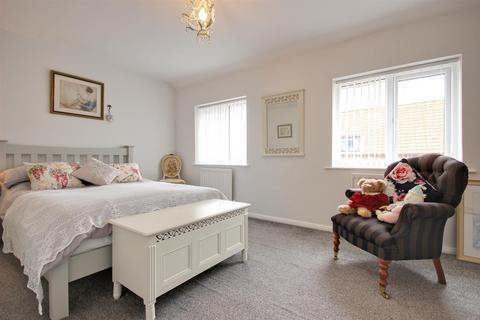 2 Burgate, North Newbald, York, YO43 4SG