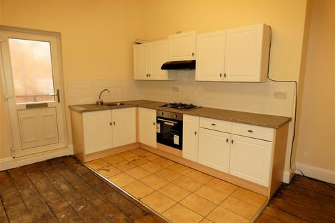 2 bedroom apartment to rent, Market Place, Uttoxeter ST14