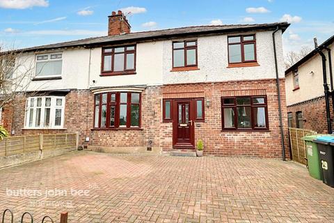 4 bedroom semi-detached house for sale, Carlton Road, Northwich