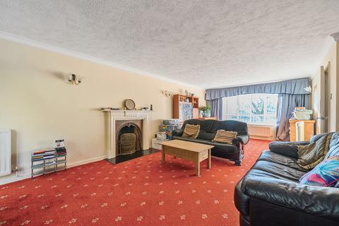 8 Roedeer Copse, Haslemere, GU27 1RF
