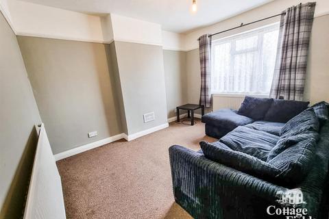 1 bedroom flat to rent, Park View Road, Uxbridge