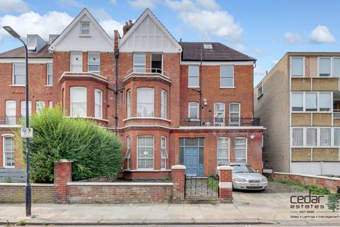 3 bedroom flat to rent, Compayne Gardens, South Hampstead NW6