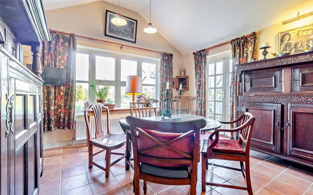 Kitchen/Breakfast Rm