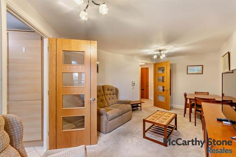 1 bedroom apartment for sale, St. Catherines Road, Grantham