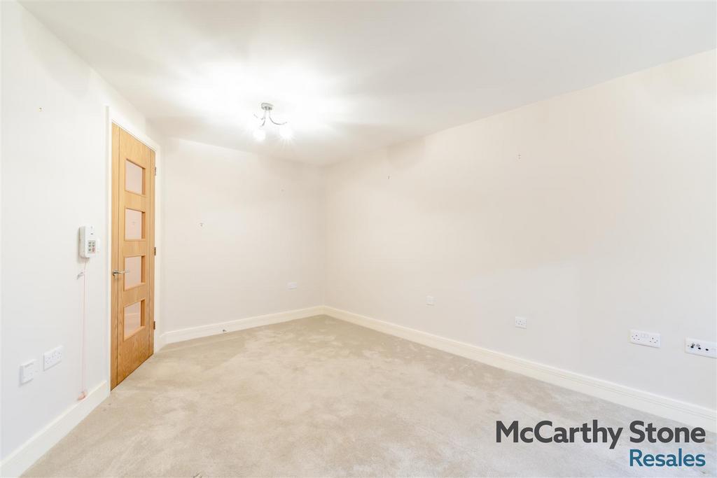8676949-interior15.jpg