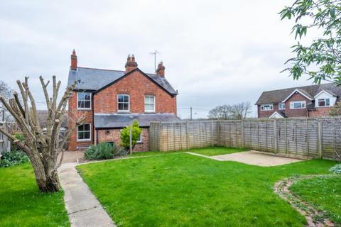 2 bedroom semi-detached house to rent, Wheatley Road, Forest Hill, Oxford, Oxfordshire, OX33