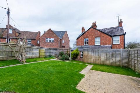 2 bedroom semi-detached house to rent, Wheatley Road, Forest Hill, Oxford, Oxfordshire, OX33