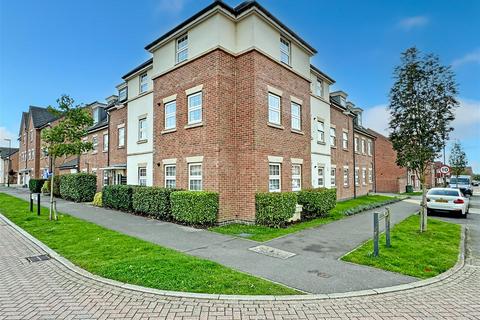 2 bedroom apartment for sale, Blackbourne Chase, Littlehampton BN17