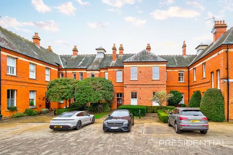 undefined, Woodford Green IG8
