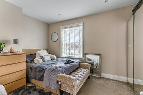 29 North Parade, Ilkley, LS29 8JN