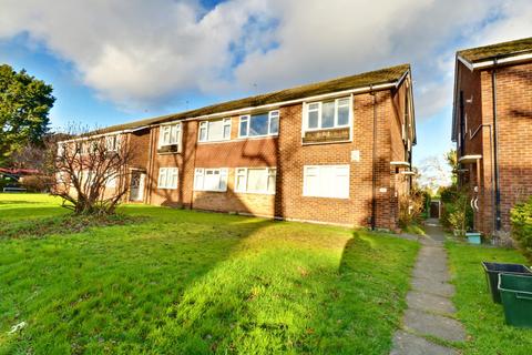 2 bedroom maisonette to rent, Farnborough Common, Orpington BR6