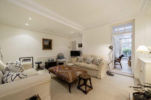 3 bedroom flat for sale, St. Georges Square, London SW1V