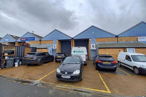 Industrial park to rent, Tait Road, Croydon CR0