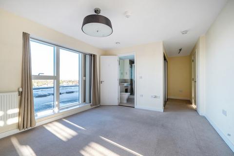 3 bedroom apartment for sale, Beech Drive, Trumpington, Cambridge