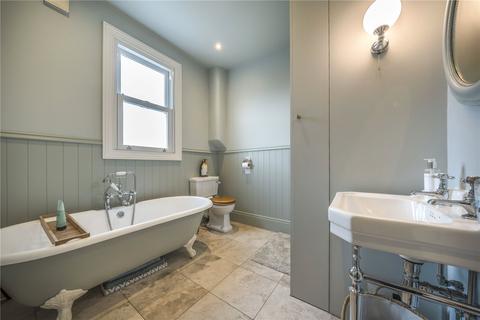 178 Minard Road, London, SE6 1NJ