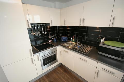 1 bedroom apartment to rent, Blue, Salford Quays M50