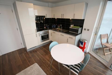 1 bedroom apartment to rent, Blue, Salford Quays M50