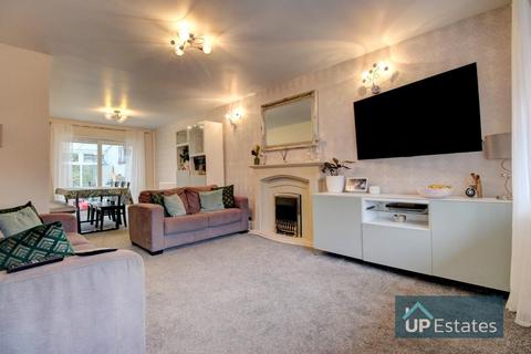 17 Hothorpe Close, Binley, Coventry, CV3 2HX