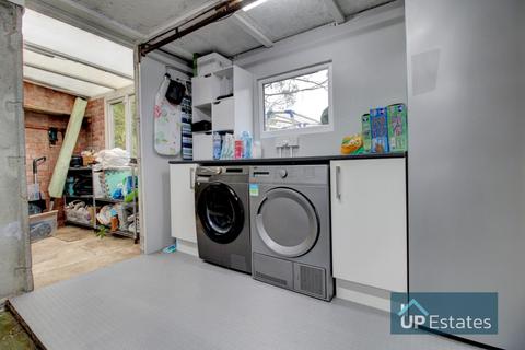 17 Hothorpe Close, Binley, Coventry, CV3 2HX